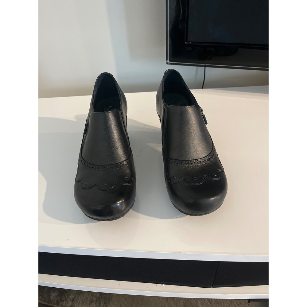 Dansko Black Leather Scalloped Brogue Heeled Ankle Booties Side Zip Size 40